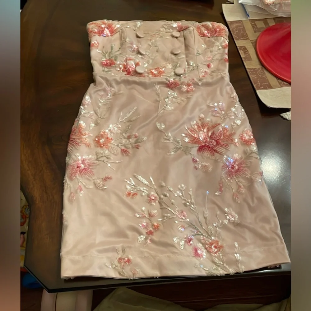 JEWEL BADGLEY MISCHKA Coral Pink Floral Embellished Strapless Dress Size 4 - Picture 1 of 7
